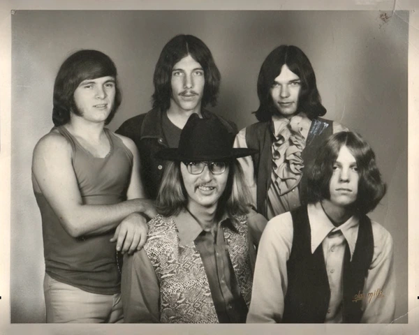 Lynyrd Skynyrd early years: Ronnie Van Zant, Bob Burns, Gary Rossington, Allen Collins, Larry Junstrom  