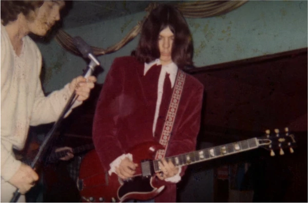 Early show, Gary Rossington and Ronnie Van Zant of Lynyrd Skynyrd