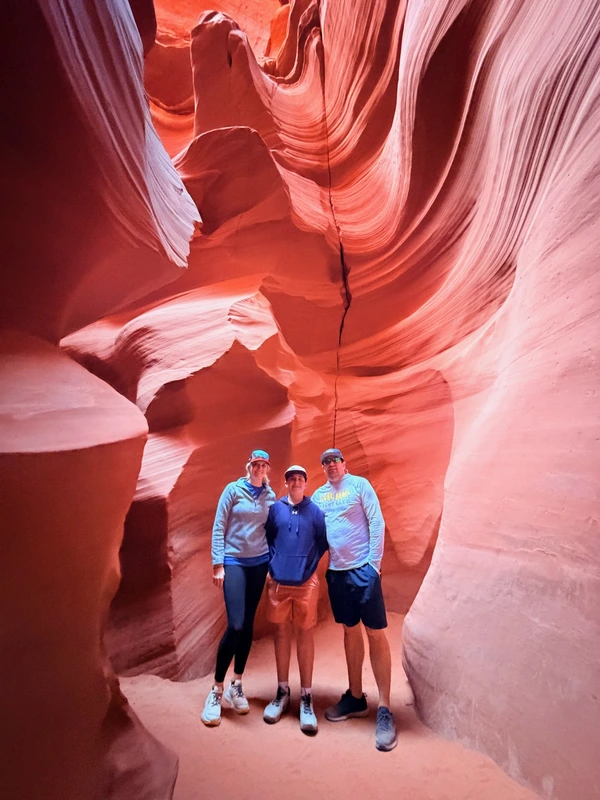 image of the family at antelope canyon