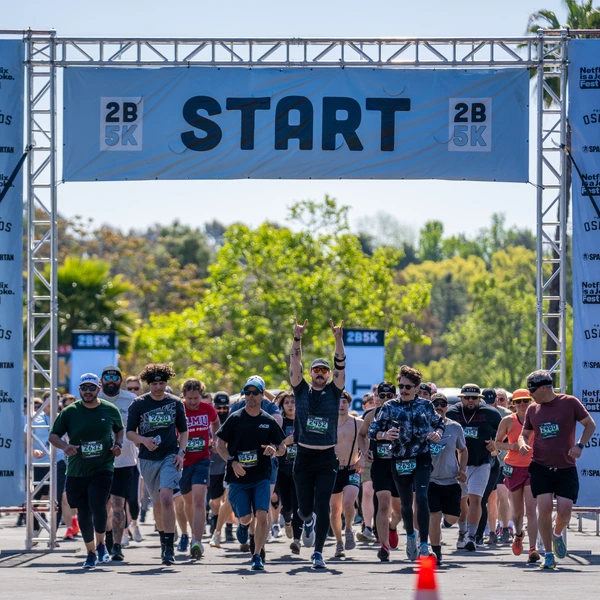 the starting line at 2Bears5K