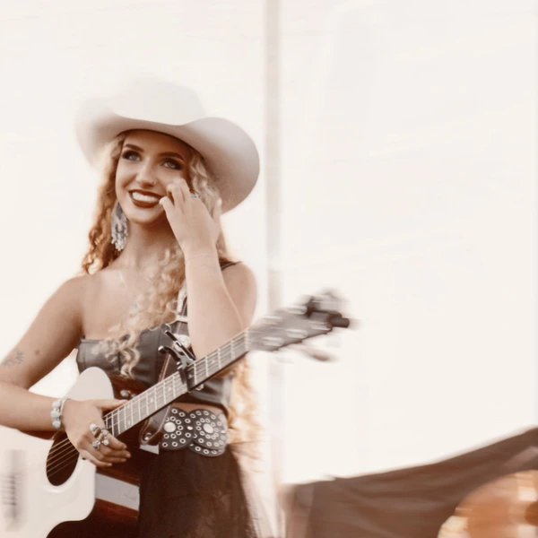 Sydney Hansen performing